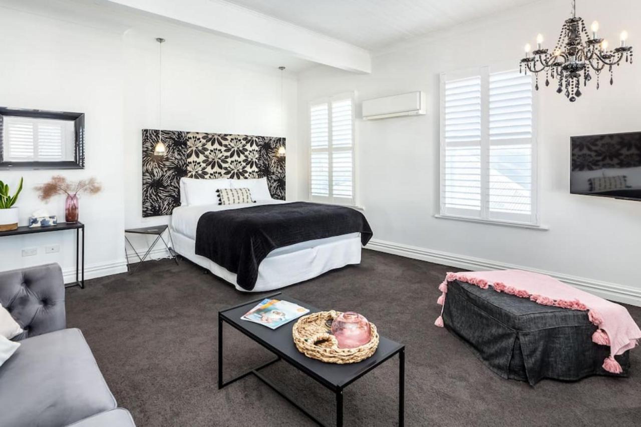 Altitude Studio Apartment มาร์ตินเบรอ ภายนอก รูปภาพ
